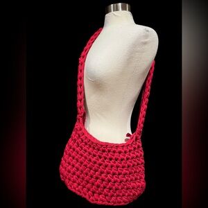 Hobo crossbody handcrafted chunky crochet bag.